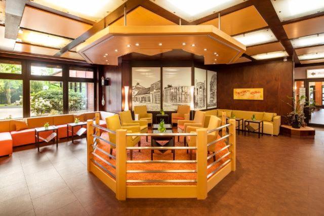 Hotel Am Kurpark Бад-Херсфельд Экстерьер фото