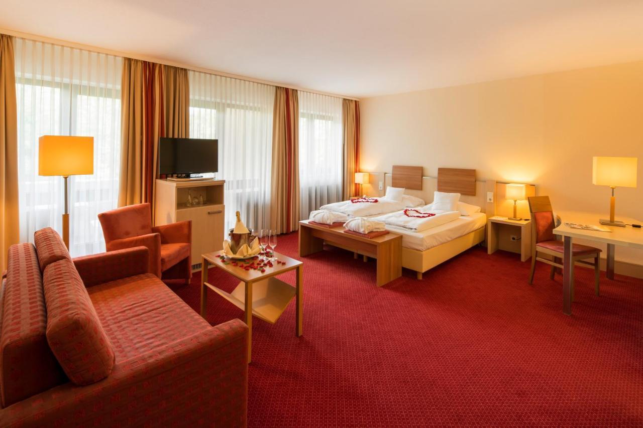 Hotel Am Kurpark Бад-Херсфельд Экстерьер фото