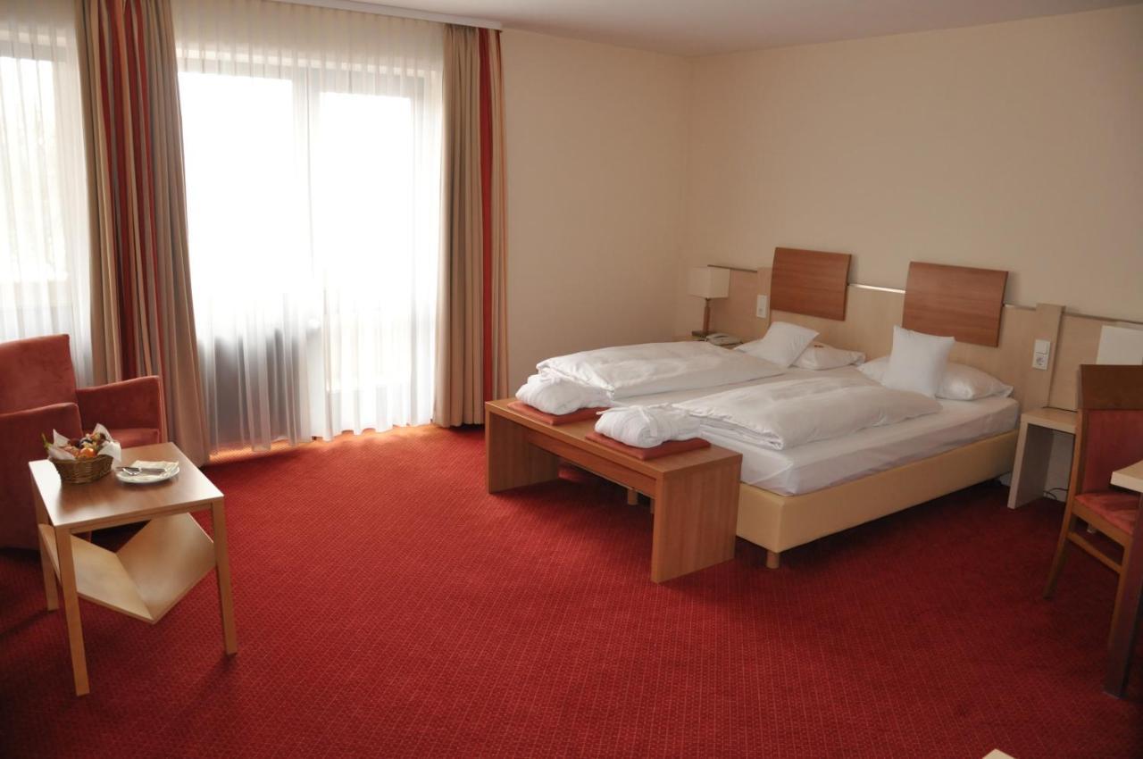 Hotel Am Kurpark Бад-Херсфельд Экстерьер фото