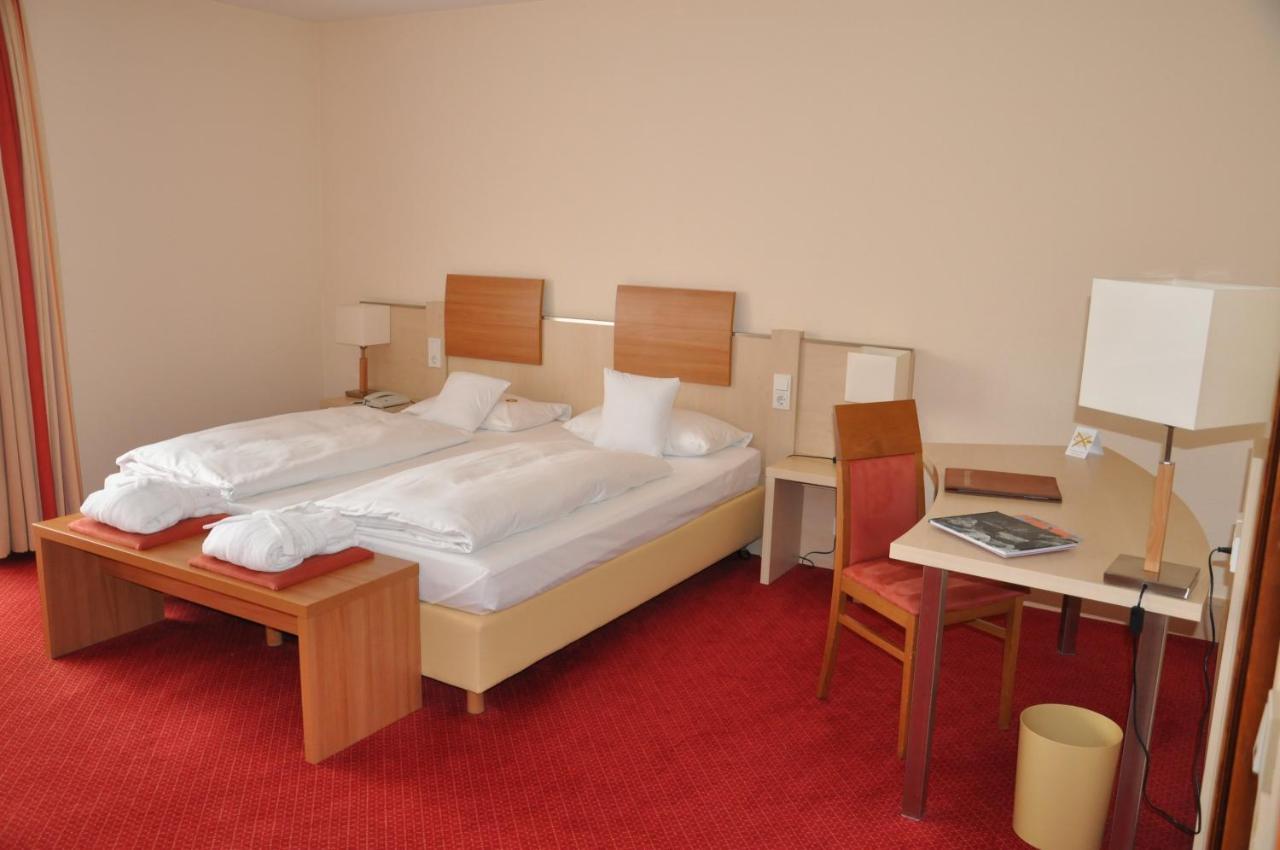 Hotel Am Kurpark Бад-Херсфельд Экстерьер фото