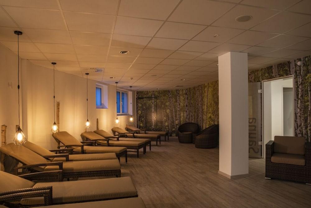 Hotel Am Kurpark Бад-Херсфельд Экстерьер фото