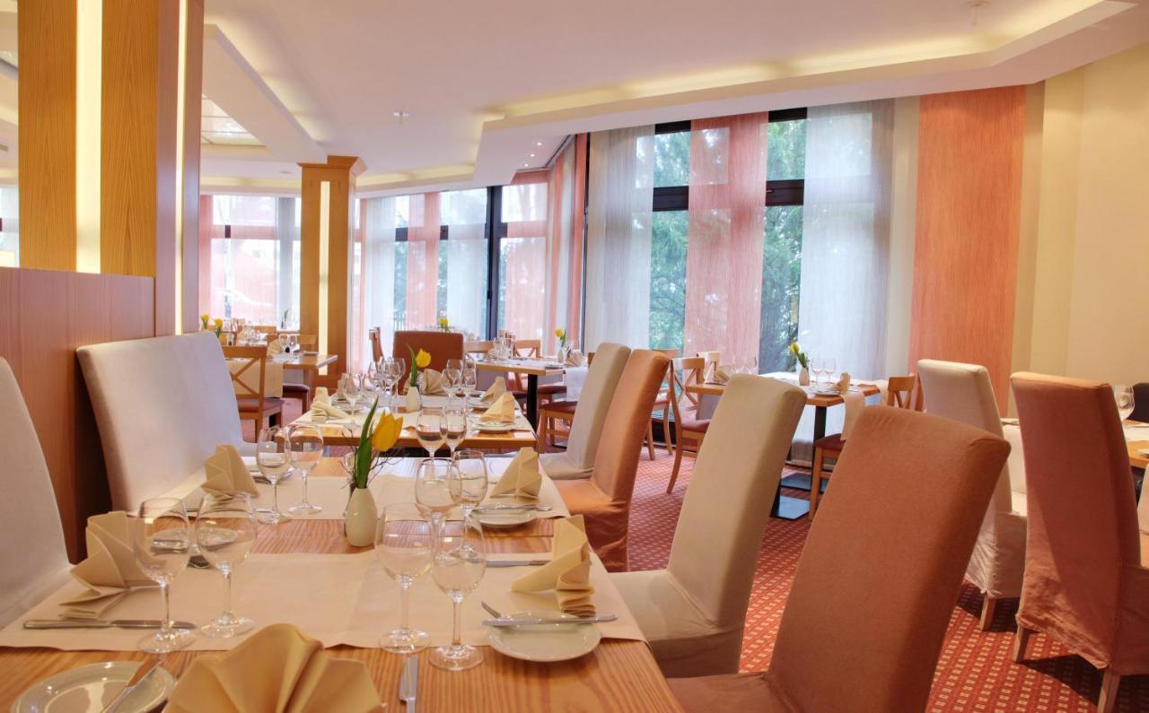 Hotel Am Kurpark Бад-Херсфельд Экстерьер фото