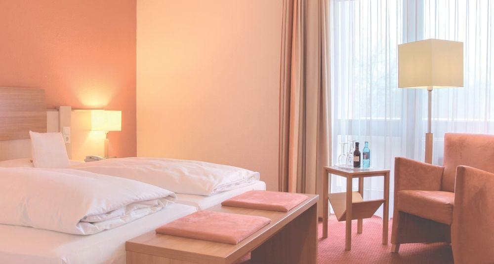 Hotel Am Kurpark Бад-Херсфельд Экстерьер фото